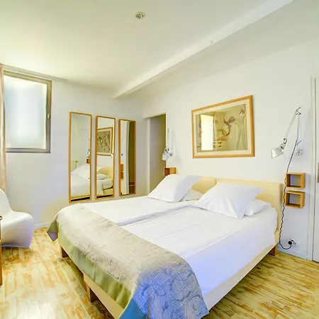 Le Limas Couette-café 3*